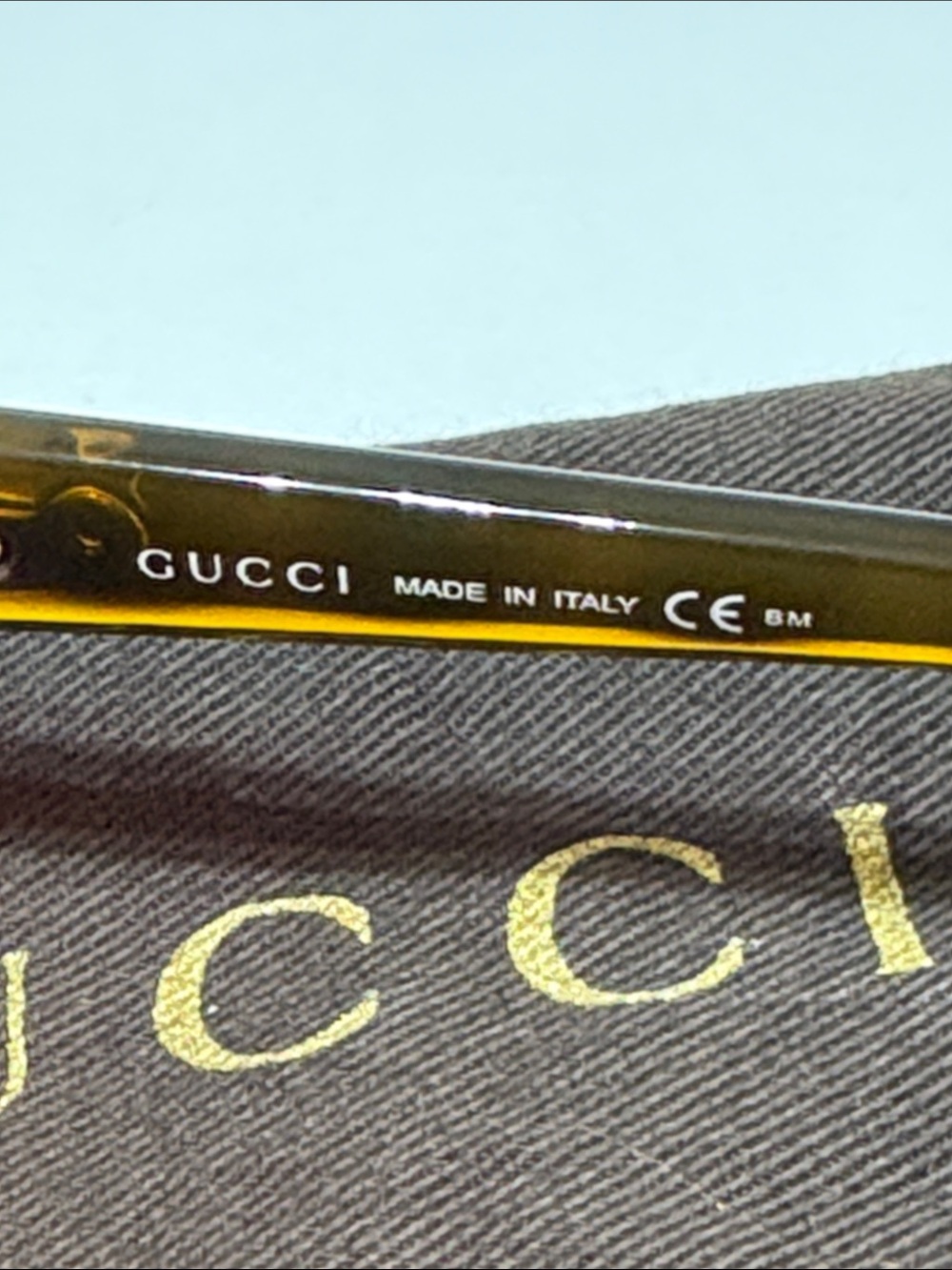 Gucci Women's Tortoiseshell Eyeglass Frames with Gold Accents - Picture 3 of 6